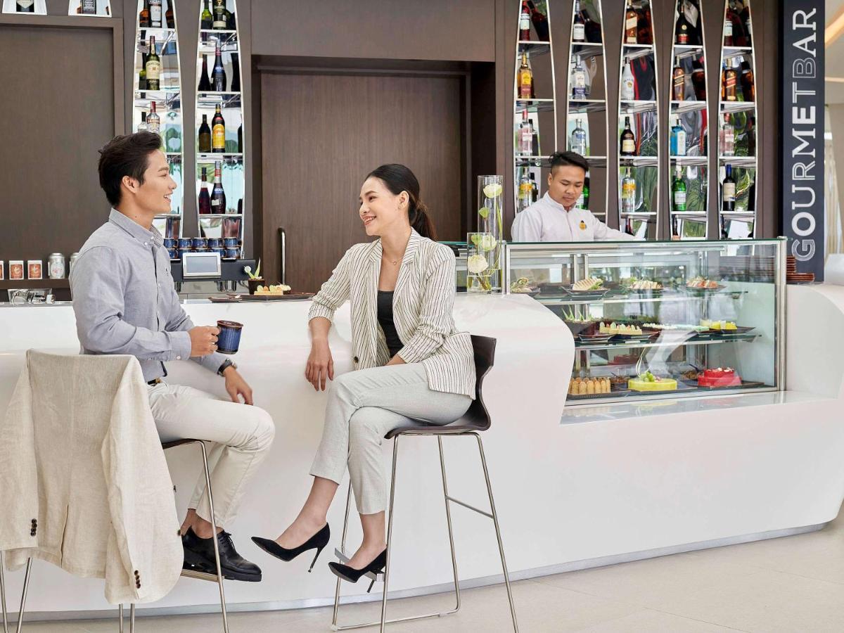 Novotel Hanoi Thai Ha Exterior foto