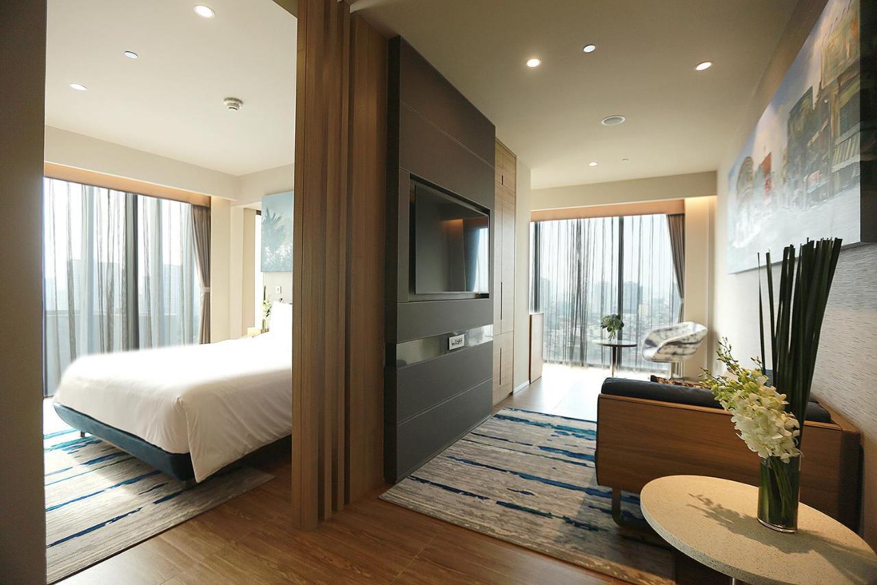 Novotel Hanoi Thai Ha Exterior foto